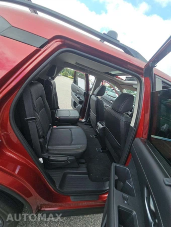 2026 Nissan Pathfinder SL – miniatura 17