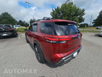 2026 Nissan Pathfinder SL – miniatura 2