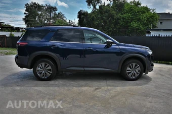 2026 Nissan Pathfinder SV - miniatura 6