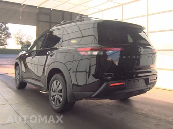 2026 Nissan Pathfinder SV – miniatura 6