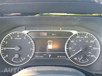 2026 Nissan Pathfinder SV – miniatura 12