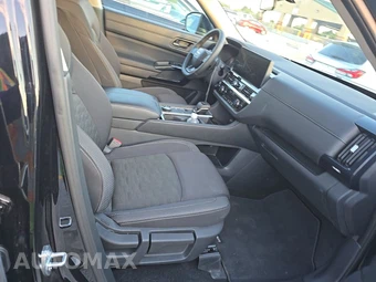 2026 Nissan Pathfinder SV – miniatura 14