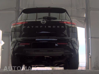 2026 Nissan Pathfinder SV – miniatura 7
