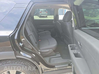 2026 Nissan Pathfinder SV – miniatura 14