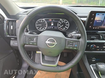 2026 Nissan Pathfinder SV - miniatura 10