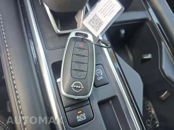 2026 Nissan Pathfinder SV - miniatura 8