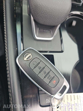 2026 Nissan Rogue Platinum – miniatura 5