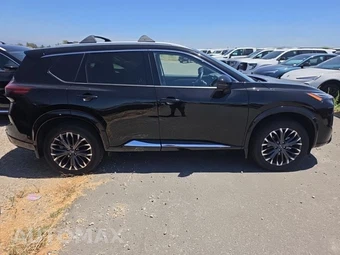 2026 Nissan Rogue Platinum - miniatura 4