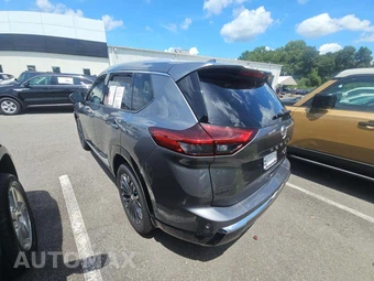 2026 Nissan Rogue Platinum - miniatura 2