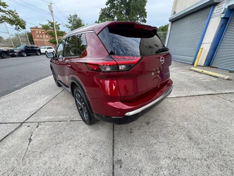 2026 Nissan Rogue Platinum - miniatura 7