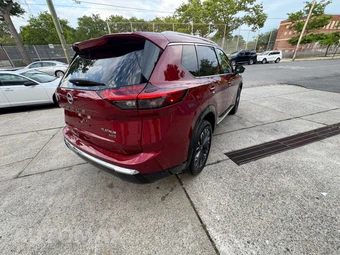 2026 Nissan Rogue Platinum - miniatura 8