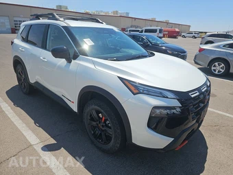2026 Nissan Rogue Rock Creek - miniatura 3
