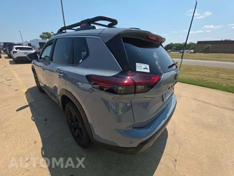2026 Nissan Rogue Rock Creek - miniatura 2
