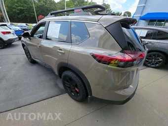2026 Nissan Rogue Rock Creek - miniatura 2