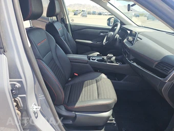 2026 Nissan Rogue Rock Creek – miniatura 8