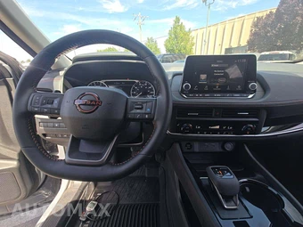 2026 Nissan Rogue Rock Creek – miniatura 10