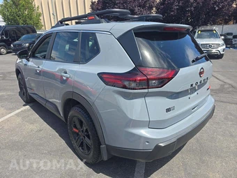2026 Nissan Rogue Rock Creek – miniatura 2