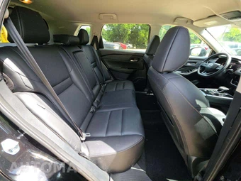 2026 Nissan Rogue SL – miniatura 13