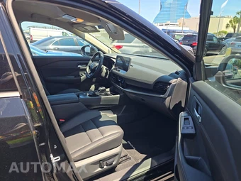 2026 Nissan Rogue SL – miniatura 8