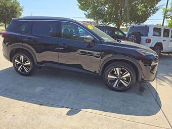 2026 Nissan Rogue SL – miniatura 4