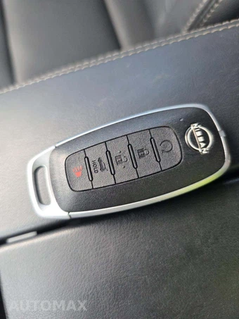 2026 Nissan Rogue SL – miniatura 8