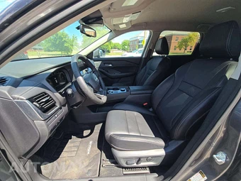 2026 Nissan Rogue SL – miniatura 3