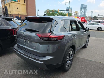 2026 Nissan Rogue SL – miniatura 3