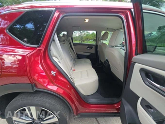 2026 Nissan Rogue SL – miniatura 16