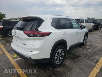 2026 Nissan Rogue SL – miniatura 3