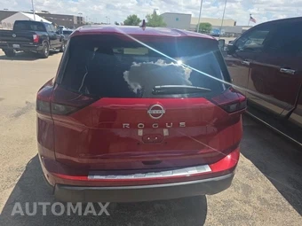2026 Nissan Rogue SV – miniatura 6