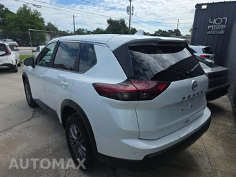 2026 Nissan Rogue SV – miniatura 2