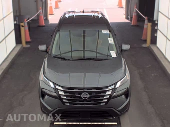 2026 Nissan Rogue SV – miniatura 2