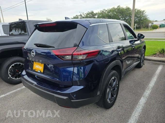 2026 Nissan Rogue SV - miniatura 3
