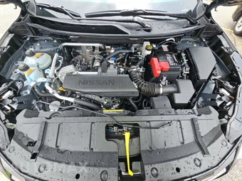 2026 Nissan Rogue SV – miniatura 15