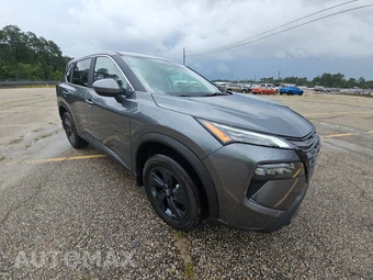 2026 Nissan Rogue SV – miniatura 3