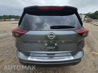 2026 Nissan Rogue SV – miniatura 5