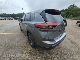 2026 Nissan Rogue SV – miniatura 6