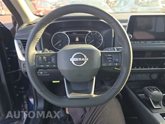 2026 Nissan Rogue SV – miniatura 10