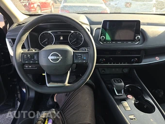 2026 Nissan Rogue SV – miniatura 11