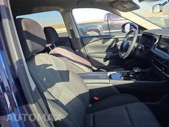 2026 Nissan Rogue SV – miniatura 8