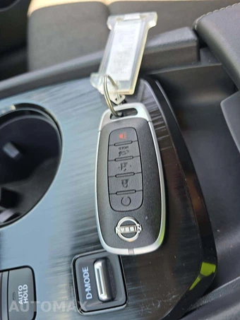 2026 Nissan Rogue SV – miniatura 8