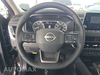 2026 Nissan Rogue SV – miniatura 10