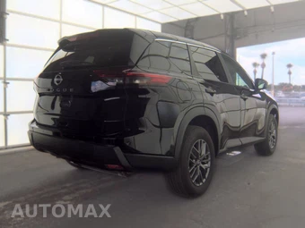 2026 Nissan Rogue SV – miniatura 4