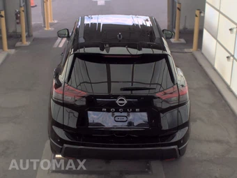 2026 Nissan Rogue SV – miniatura 5