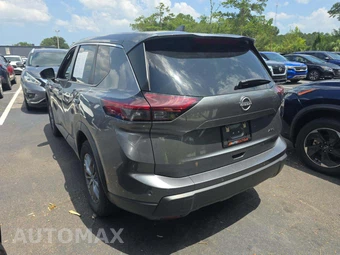 2026 Nissan Rogue SV – miniatura 2