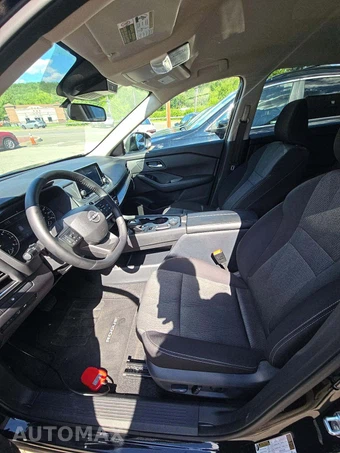 2026 Nissan Rogue SV – miniatura 6
