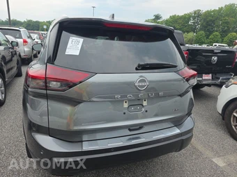 2026 Nissan Rogue SV – miniatura 5