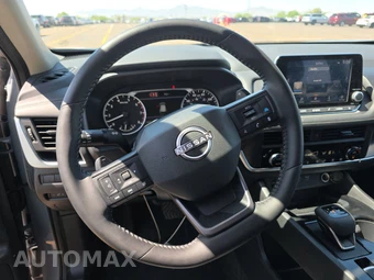 2026 Nissan Rogue SV – miniatura 10