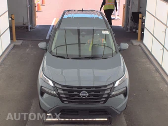 2026 Nissan Rogue SV – miniatura 2