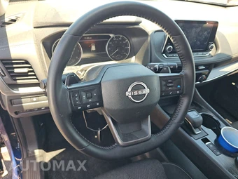 2026 Nissan Rogue SV - miniatura 10